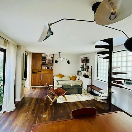 Small Architect's House Holiday home *