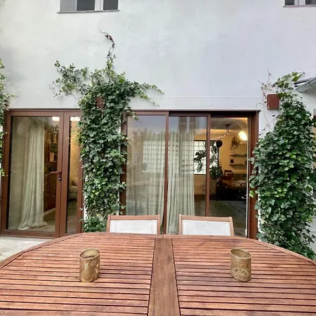 Сasa de vacaciones Small Architect's House *